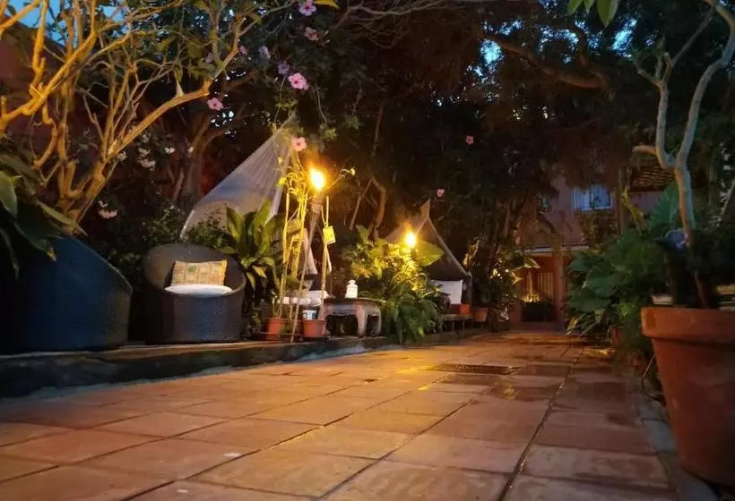 پانسیون La Posada De Lola   Adults Only