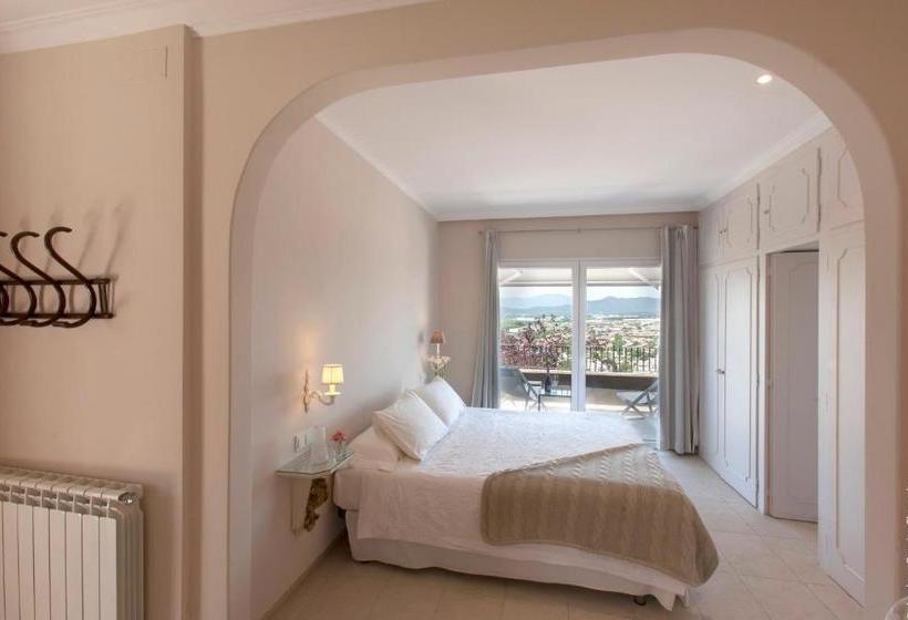 بنسيون Montjuic Boutique Bed & Breakfast Girona