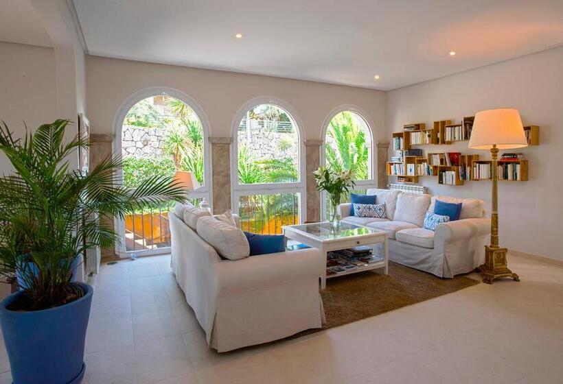 بنسيون Montjuic Boutique Bed & Breakfast Girona