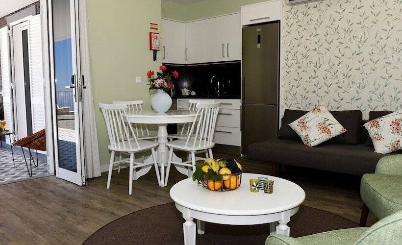 פנסיון Ourmadeira   Babosas Village, Gardénias And Greenspaces