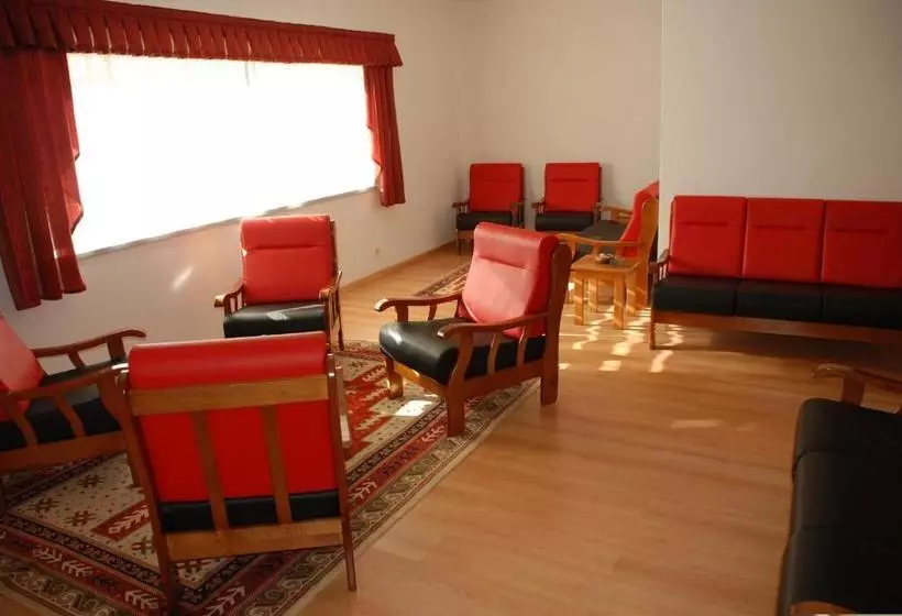 Retkeilymaja A Torre No Sabugueiro