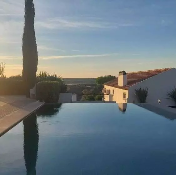 Hotelli Herdade Da Fonte Ferreira