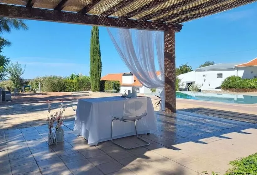 Hotelli Herdade Da Fonte Ferreira