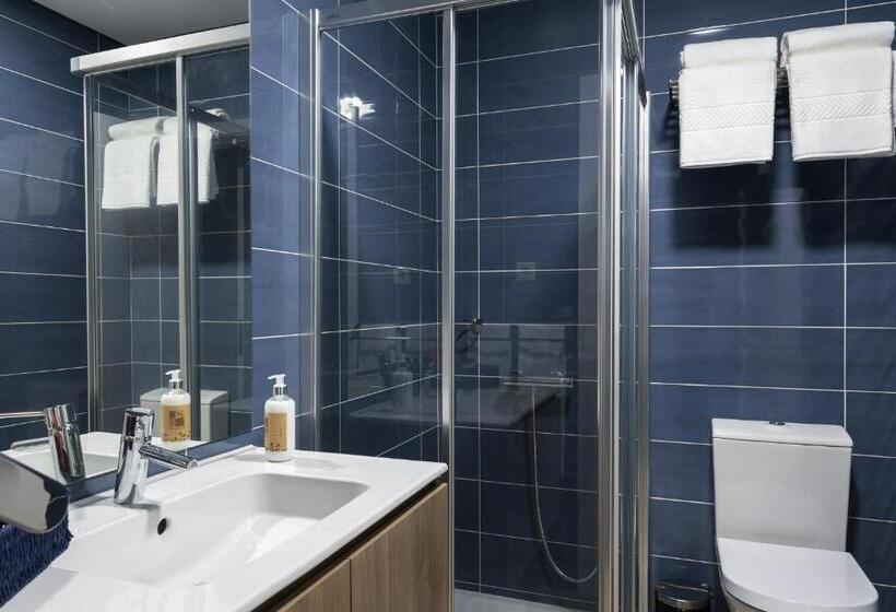 ペンション Encosta Dos Túneis   Turismo E Lazer