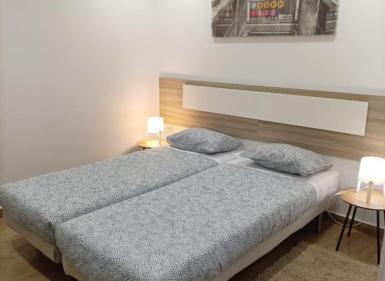 پانسیون Good Vibes Lagos Guesthouse