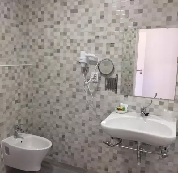 ペンション Ponte Romana