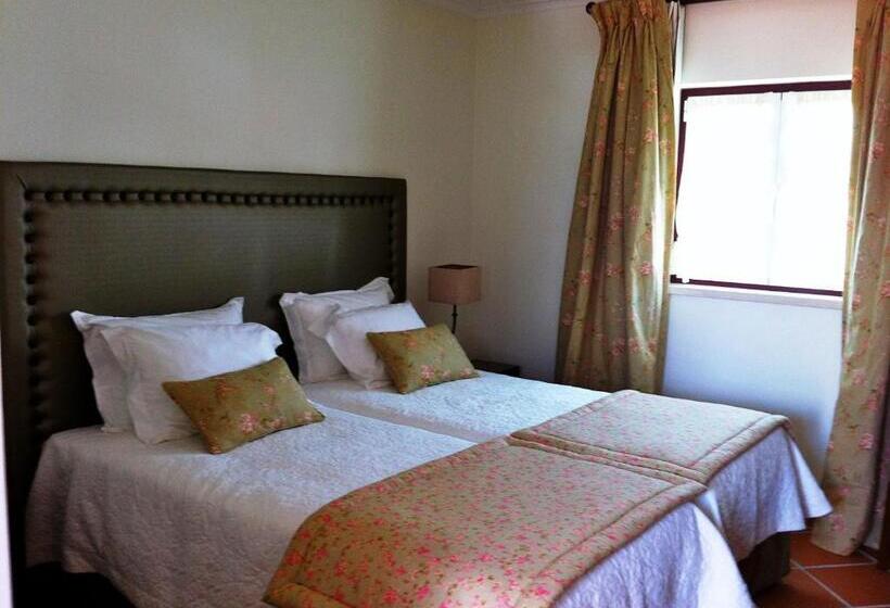 הוסטל Casa Do Largo   Golegã   Turismo De Habitação