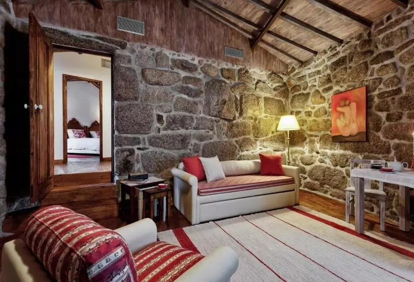 Hotelli Casa De Louredo