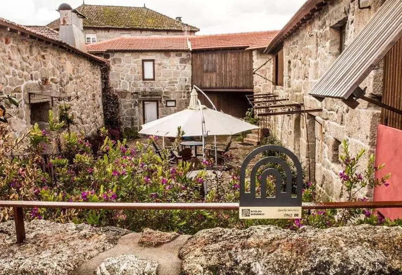 Hotelli Casa De Louredo
