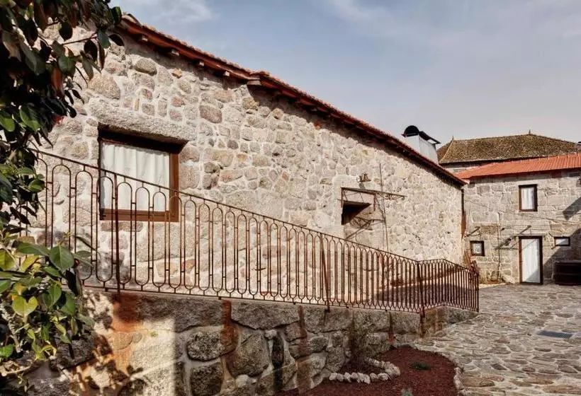 Hotelli Casa De Louredo
