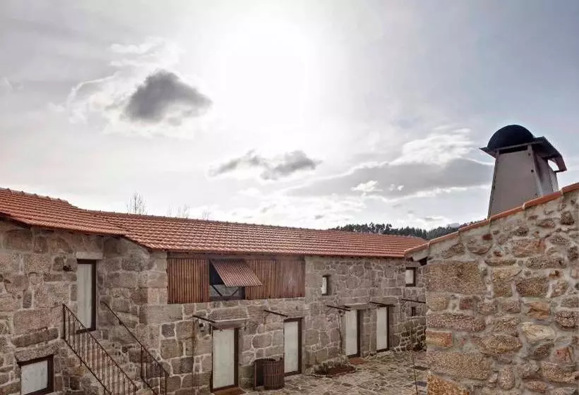 Hotelli Casa De Louredo