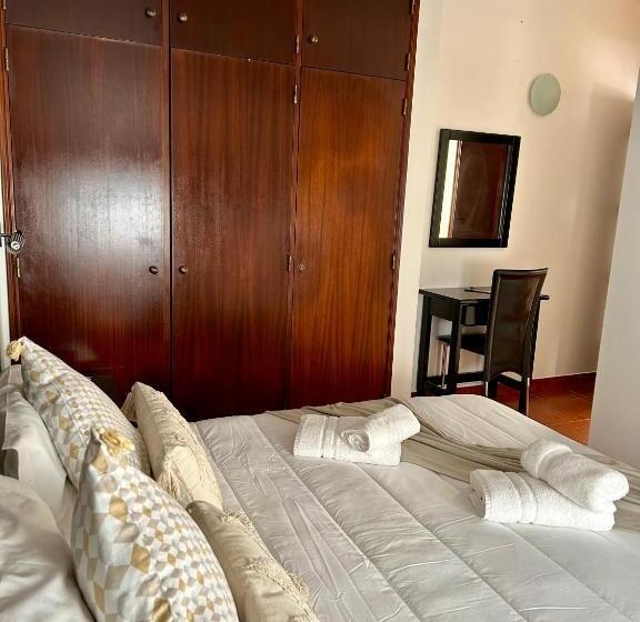 پانسیون Alojamento S. João