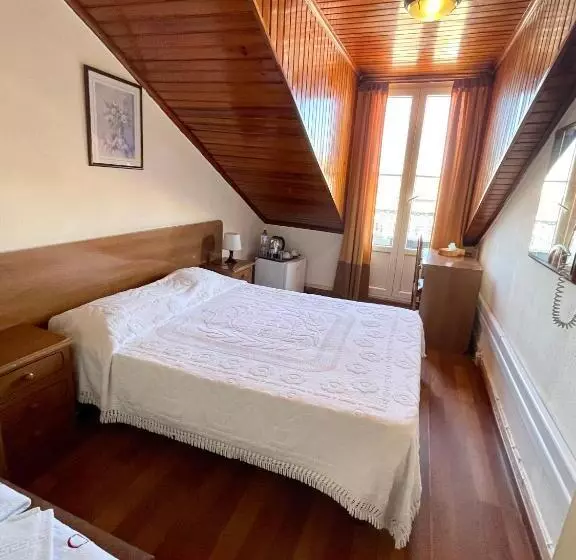 پانسیون Bons Dias