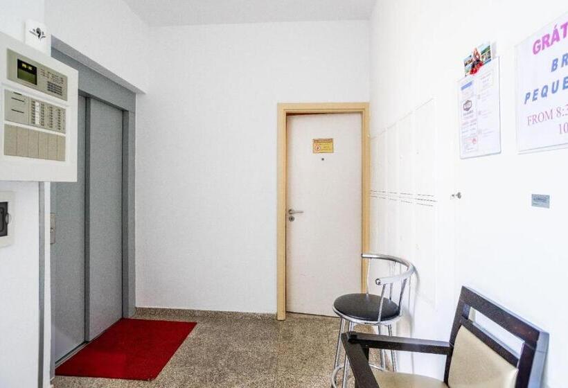 بنسيون Palacio Nova Seara 2503 Al