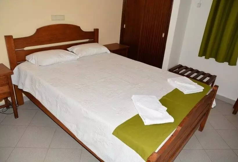 پانسیون Residencial A Doca