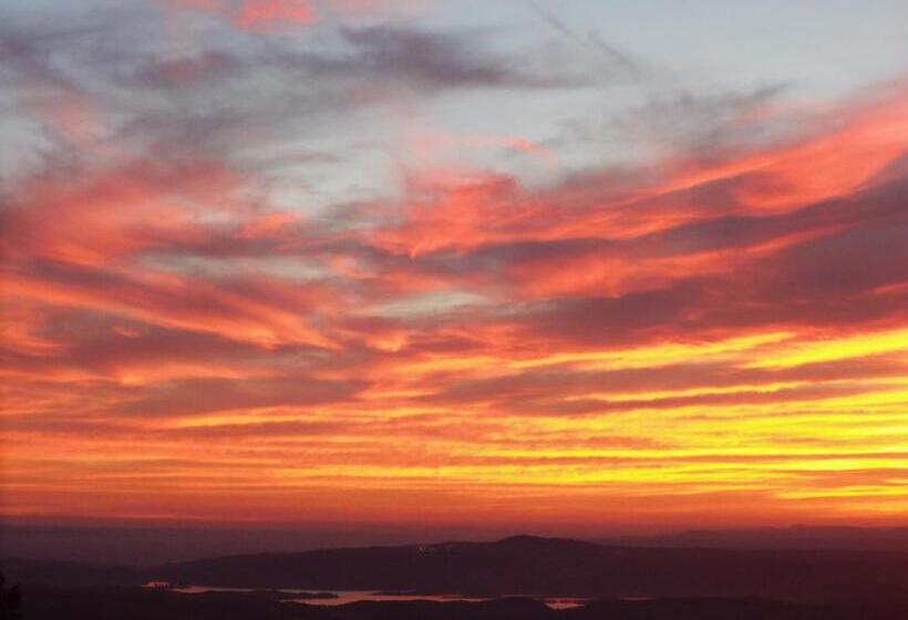 پانسیون Taverna Lusitana