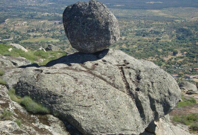 پانسیون Taverna Lusitana