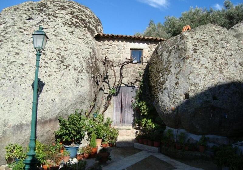 پانسیون Taverna Lusitana