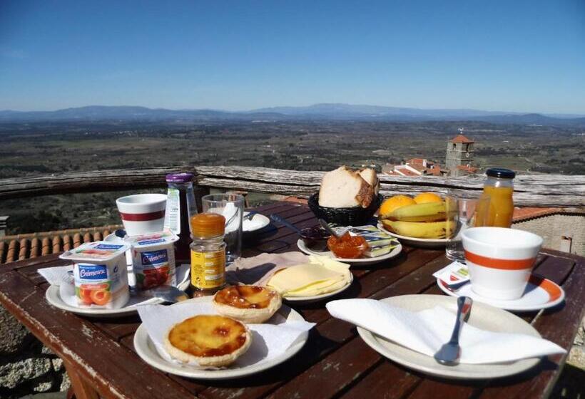 پانسیون Taverna Lusitana