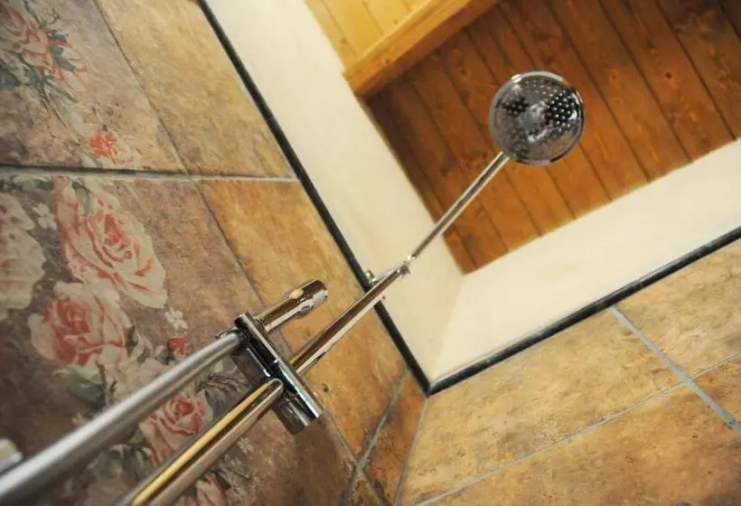 Hotelli Agriturismo Magnarosa