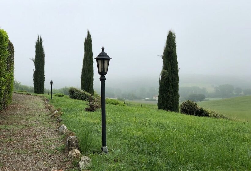 פנסיון Private Room In Small Medieval Borgo