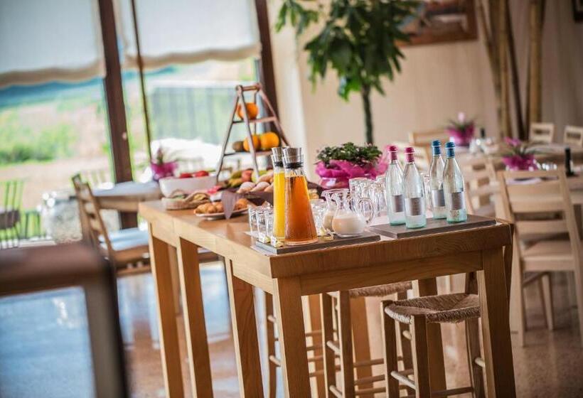 Отель Agriturismo La Pertica