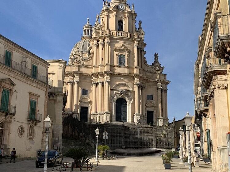 بنسيون Neropece