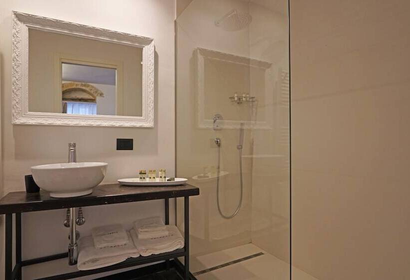 بنسيون Neropece