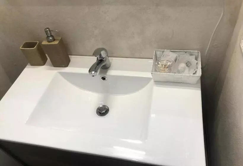 Pension Suite Cagliaritane Notti In Centro