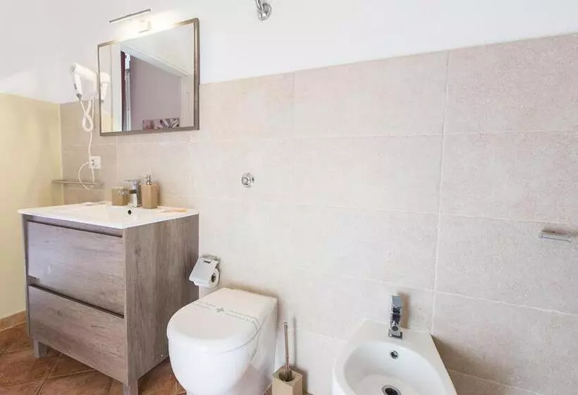 Pension Suite Cagliaritane Notti In Centro