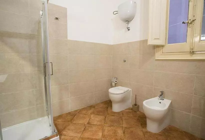 Pension Suite Cagliaritane Notti In Centro