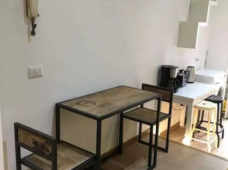 پانسیون Verrazzano 37 Guest House