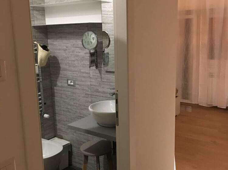 پانسیون Verrazzano 37 Guest House