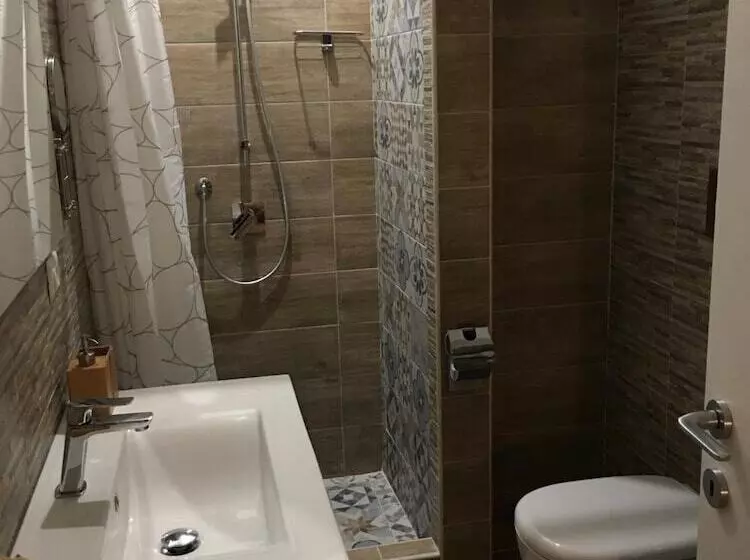 پانسیون Verrazzano 37 Guest House