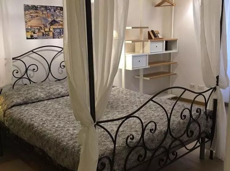 پانسیون Verrazzano 37 Guest House