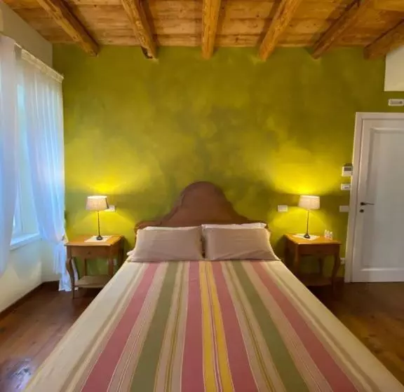 ホテル Agriturismo Casa Aurora