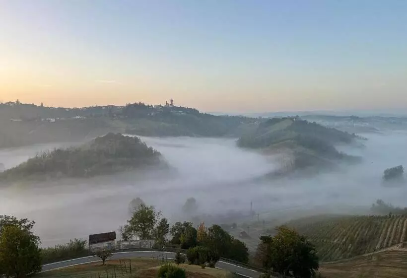 هتل Agriturismo I Surì Asti