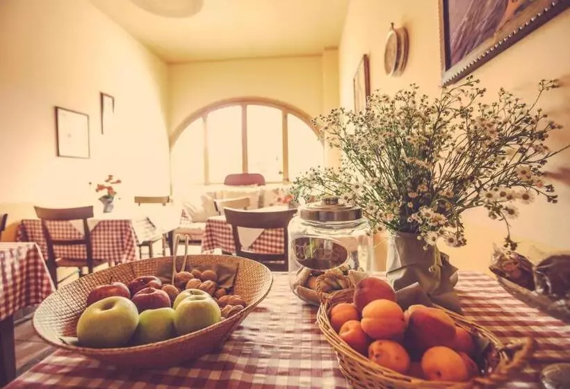 هتل Agriturismo I Surì Asti