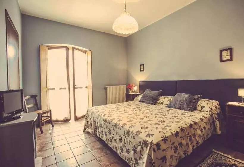 هتل Agriturismo I Surì Asti