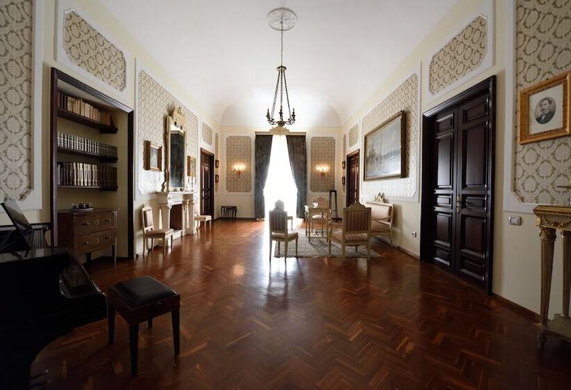 ホテル Tenuta Torellone