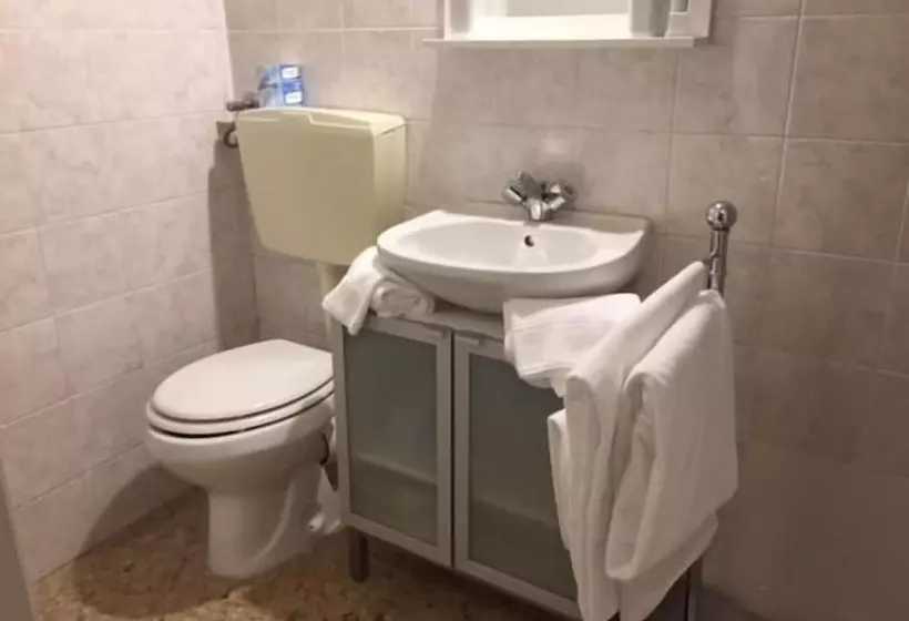 پانسیون Affittacamere Euro