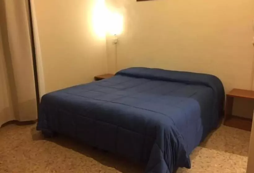 پانسیون Affittacamere Euro