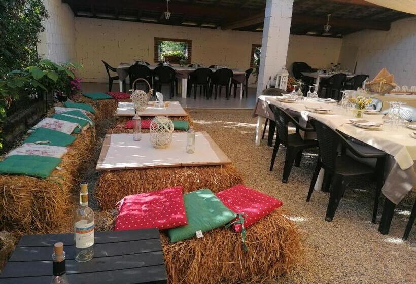 فندق Agriturismo Il Vecchio Portico