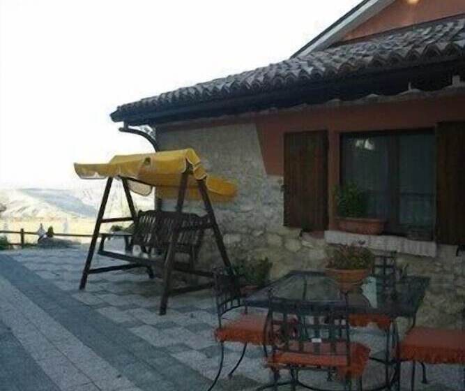 בית מלון כפרי Agriturismo Monte Valbelle