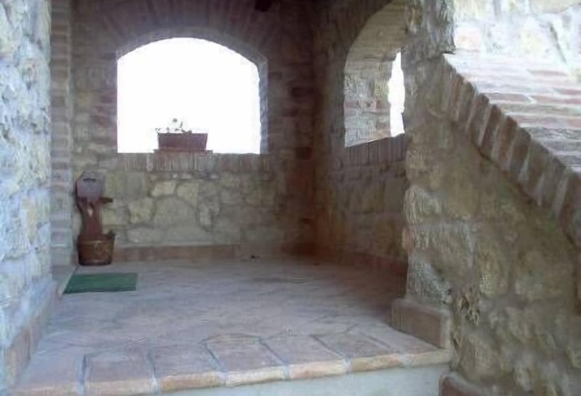 בית מלון כפרי Agriturismo Monte Valbelle