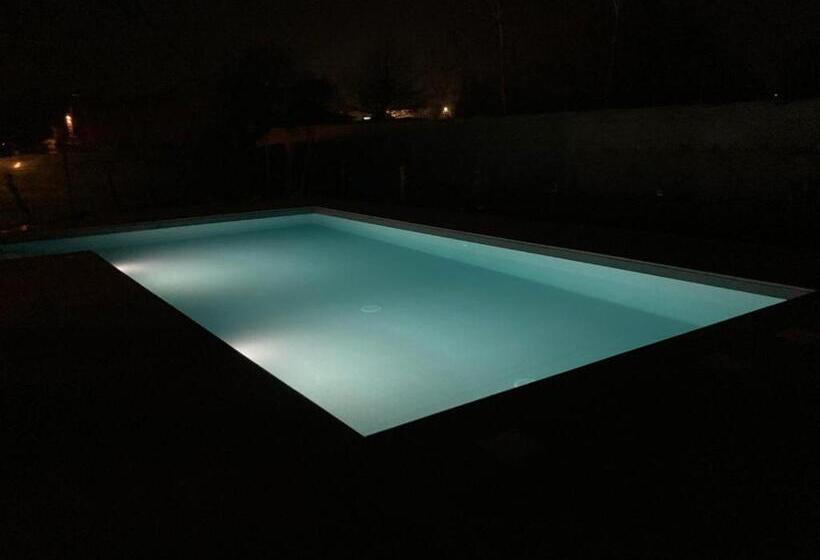 פנסיון Villa Curte Nicia