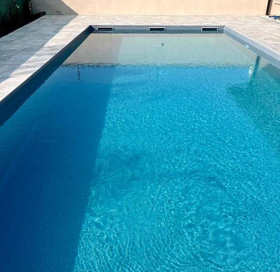 بنسيون Villa Curte Nicia