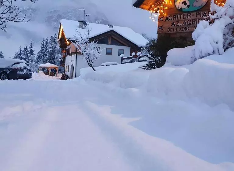 ホテル Agritur Maso Piasina