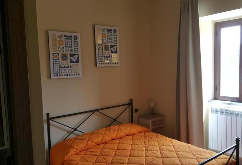 בית מלון כפרי Mama Lina