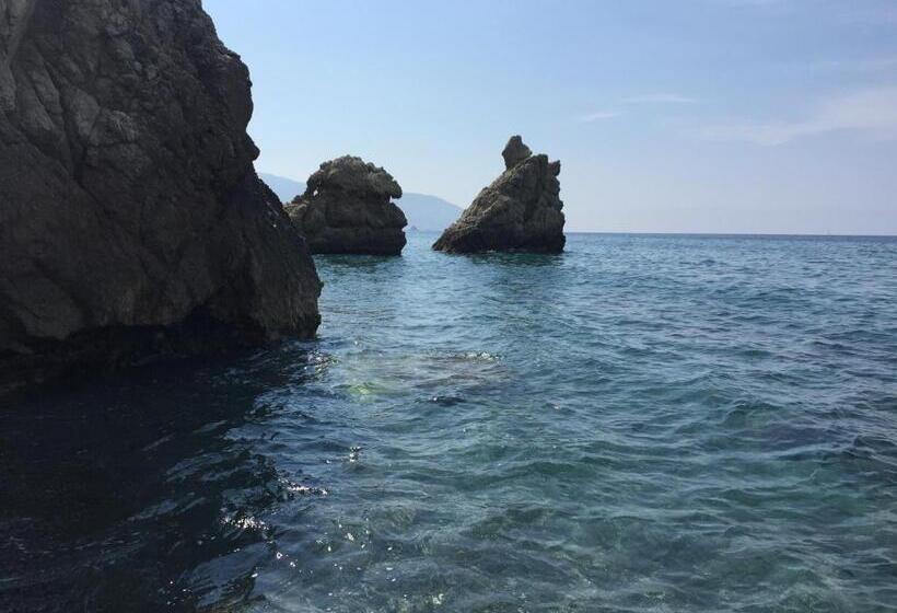 בית מלון כפרי Mama Lina